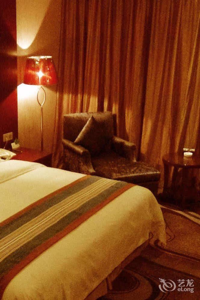 Mingcheng Times Hotel เฉิงตู ภายนอก รูปภาพ